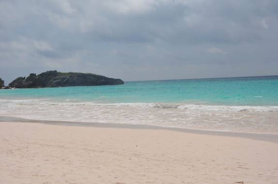 A magnífica Horseshoe Bay, em Bermuda, num dia tranquilo